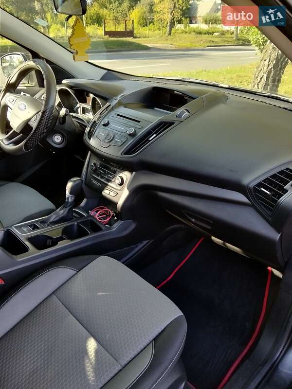 Позашляховик / Кросовер Ford Escape 2016 в Харкові