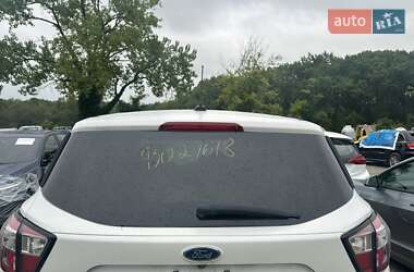 Внедорожник / Кроссовер Ford Escape 2017 в 