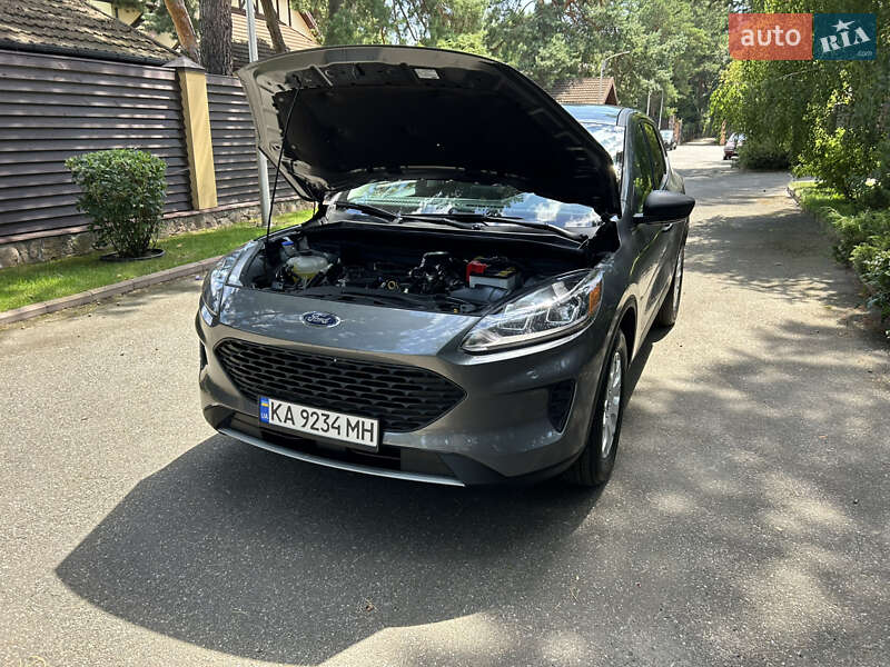 Внедорожник / Кроссовер Ford Escape 2022 в Киеве