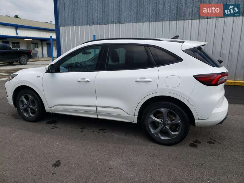 Внедорожник / Кроссовер Ford Escape 2023 в Днепре
