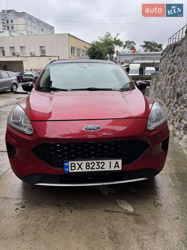 Внедорожник / Кроссовер Ford Escape 2020 в Нетешине