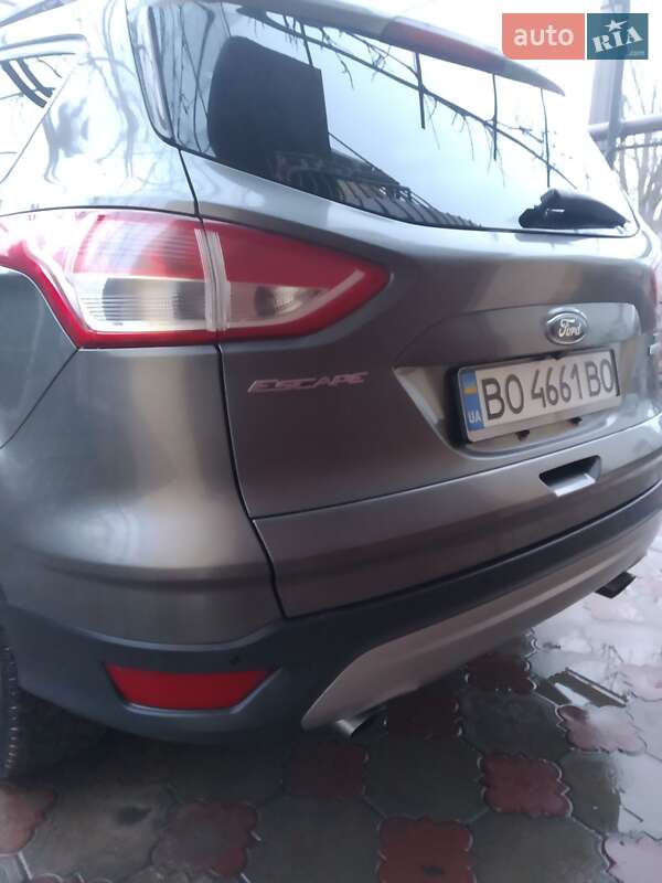 Внедорожник / Кроссовер Ford Escape 2014 в Тернополе
