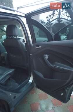 Позашляховик / Кросовер Ford Escape 2014 в 