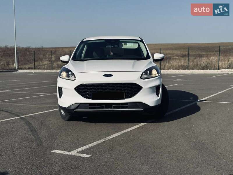 Внедорожник / Кроссовер Ford Escape 2020 в Дубно