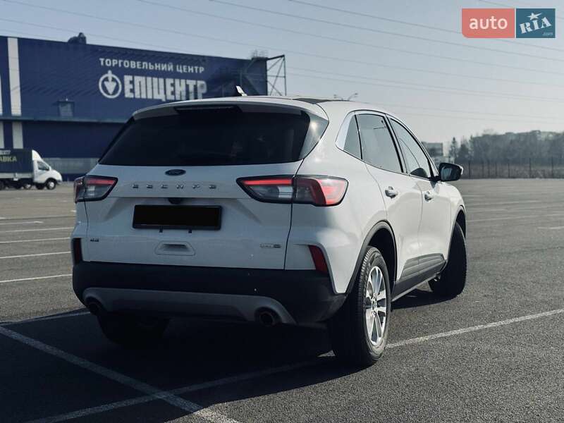 Внедорожник / Кроссовер Ford Escape 2020 в Дубно