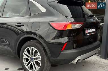 Внедорожник / Кроссовер Ford Escape 2022 в 