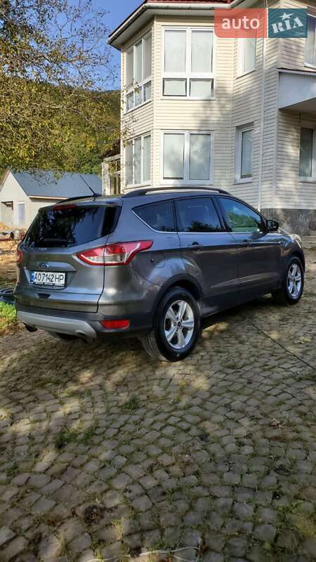 Внедорожник / Кроссовер Ford Escape 2014 в Тячеве фото 6 Внедорожник / Кроссовер Ford Escape 2014 в Тячеве