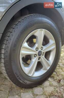 Внедорожник / Кроссовер Ford Escape 2014 в 