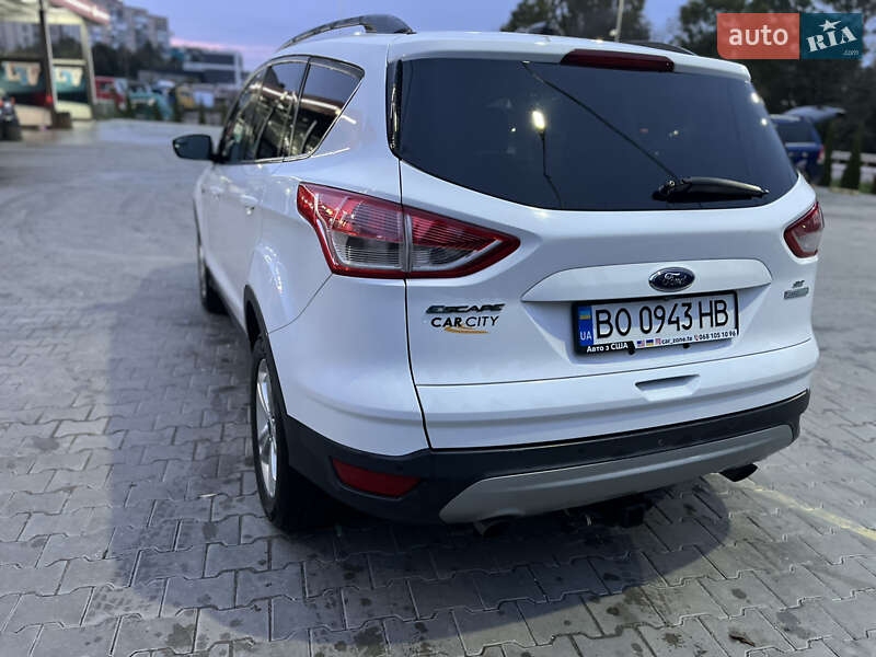 Внедорожник / Кроссовер Ford Escape 2016 в Тернополе