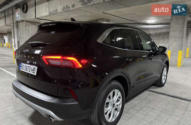 Внедорожник / Кроссовер Ford Escape 2024 в 