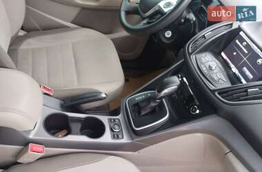 Внедорожник / Кроссовер Ford Escape 2013 в 