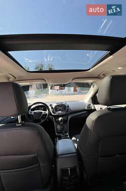 Внедорожник / Кроссовер Ford Escape 2014 в 