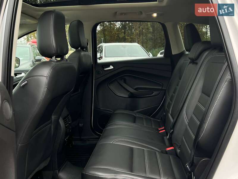 Внедорожник / Кроссовер Ford Escape 2018 в Стрые