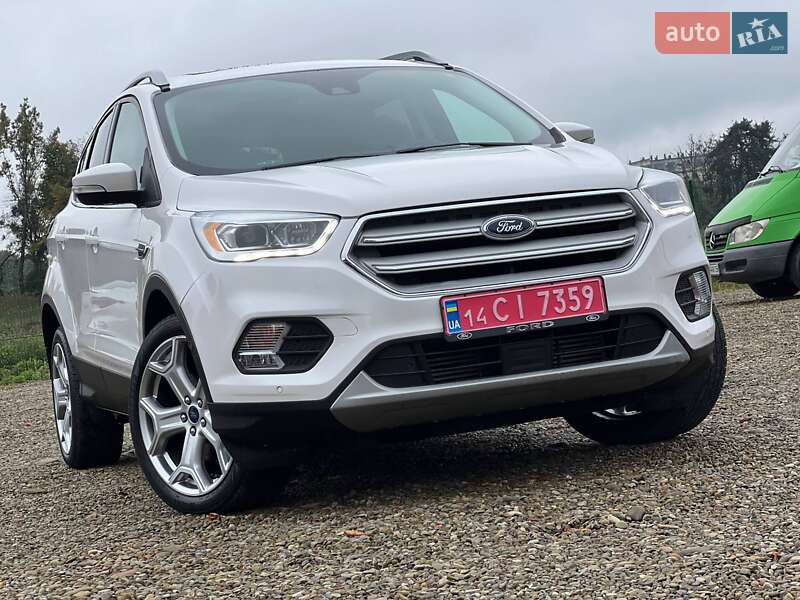 Внедорожник / Кроссовер Ford Escape 2018 в Стрые