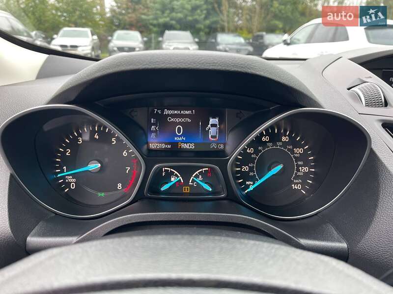 Внедорожник / Кроссовер Ford Escape 2017 в Львове