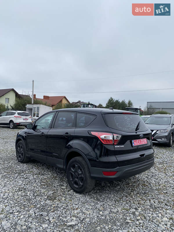 Внедорожник / Кроссовер Ford Escape 2017 в Львове