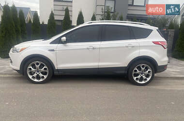 Внедорожник / Кроссовер Ford Escape 2015 в Киеве