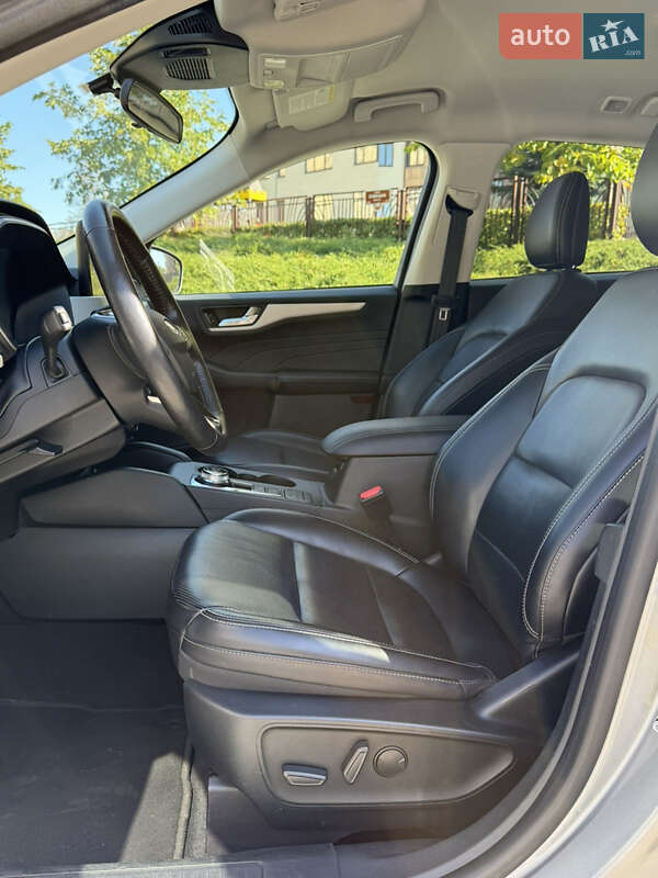 Внедорожник / Кроссовер Ford Escape 2021 в Харькове