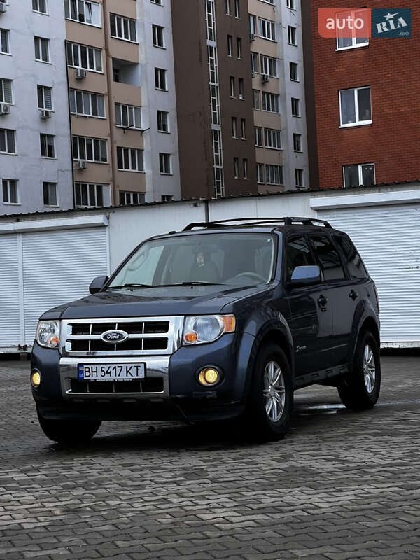 Позашляховик / Кросовер Ford Escape 2010 в 