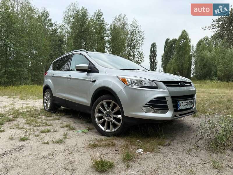 Внедорожник / Кроссовер Ford Escape 2015 в 