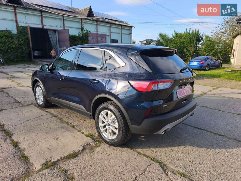 Позашляховик / Кросовер Ford Escape 2021 в Стрию