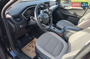 Внедорожник / Кроссовер Ford Escape 2021 в 