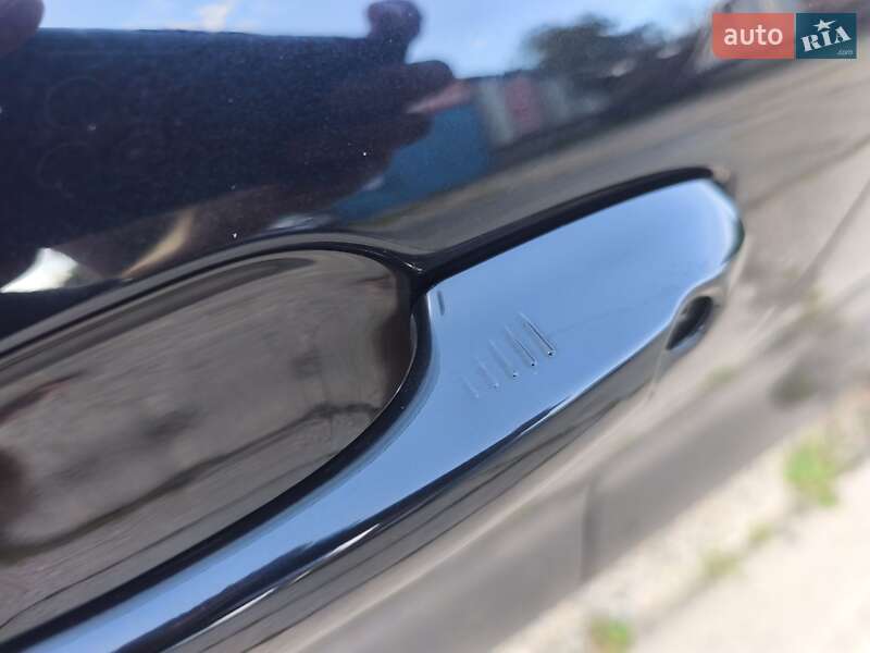 Позашляховик / Кросовер Ford Escape 2021 в Стрию