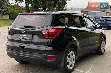 Внедорожник / Кроссовер Ford Escape 2019 в 