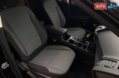 Внедорожник / Кроссовер Ford Escape 2019 в 
