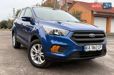 Внедорожник / Кроссовер Ford Escape 2019 в 