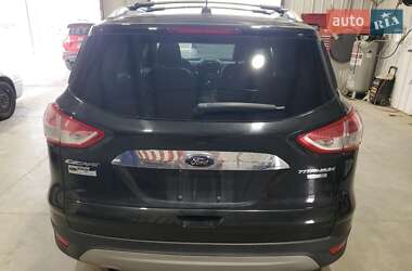 Внедорожник / Кроссовер Ford Escape 2015 в 