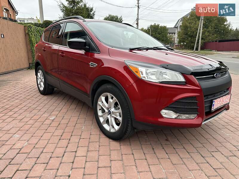 Внедорожник / Кроссовер Ford Escape 2015 в 