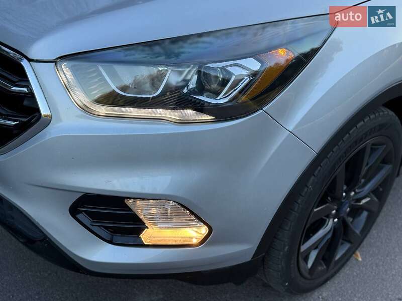 Внедорожник / Кроссовер Ford Escape 2017 в Ровно фото 14 Внедорожник / Кроссовер Ford Escape 2017 в Ровно