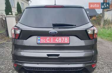 Позашляховик / Кросовер Ford Escape 2017 в 