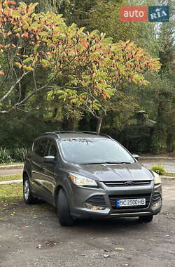 Внедорожник / Кроссовер Ford Escape 2013 в 