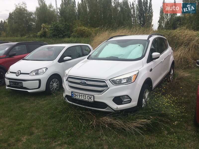 Внедорожник / Кроссовер Ford Escape 2018 в Одессе