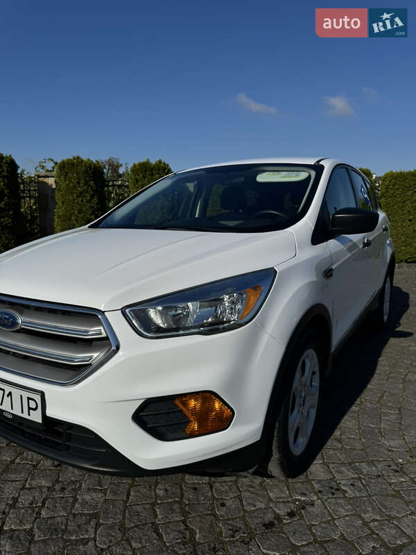 Внедорожник / Кроссовер Ford Escape 2017 в Жовкве