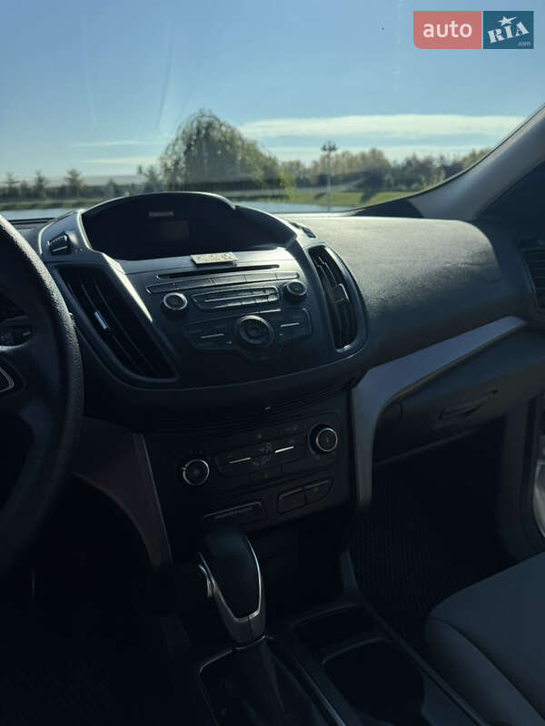 Внедорожник / Кроссовер Ford Escape 2017 в Жовкве