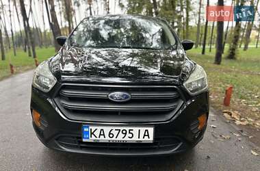 Внедорожник / Кроссовер Ford Escape 2017 в 