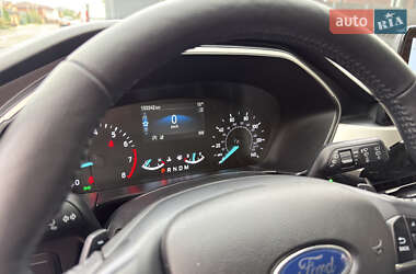 Внедорожник / Кроссовер Ford Escape 2020 в 