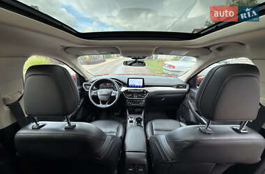 Внедорожник / Кроссовер Ford Escape 2020 в 