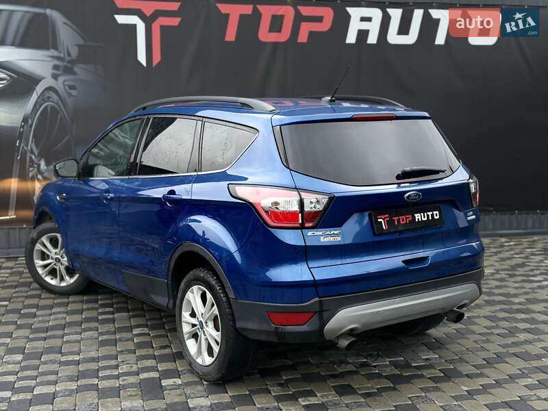 Внедорожник / Кроссовер Ford Escape 2018 в Львове