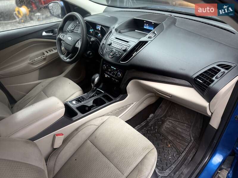 Внедорожник / Кроссовер Ford Escape 2018 в Львове