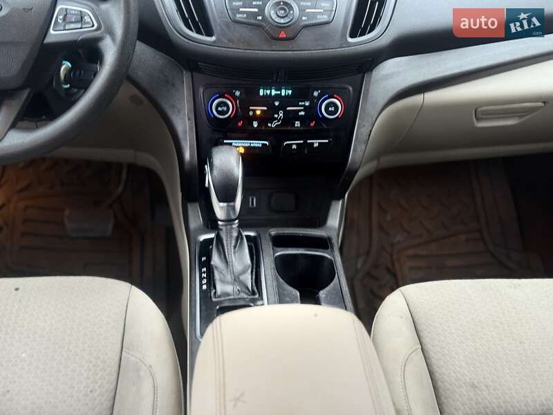 Внедорожник / Кроссовер Ford Escape 2018 в Львове