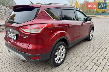 Внедорожник / Кроссовер Ford Escape 2014 в 