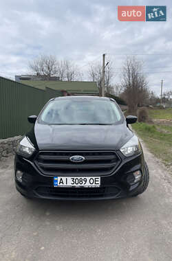 Позашляховик / Кросовер Ford Escape 2017 в Києві