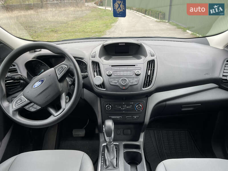 Внедорожник / Кроссовер Ford Escape 2017 в Киеве