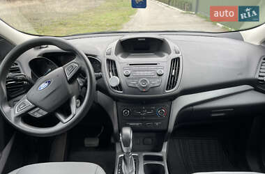 Внедорожник / Кроссовер Ford Escape 2017 в 