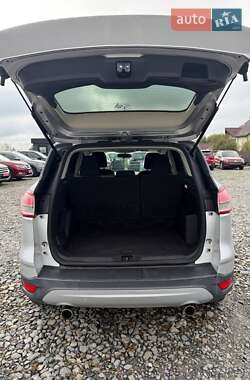 Внедорожник / Кроссовер Ford Escape 2013 в 