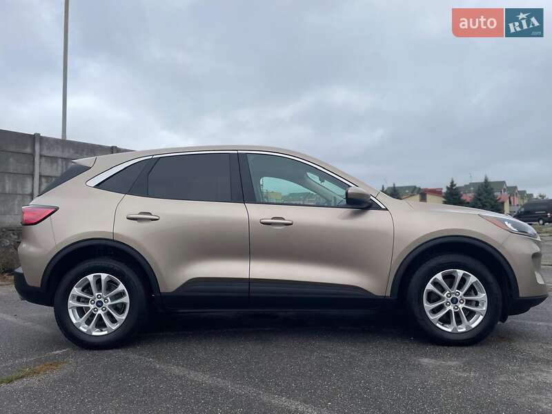 Позашляховик / Кросовер Ford Escape 2020 в Вінниці